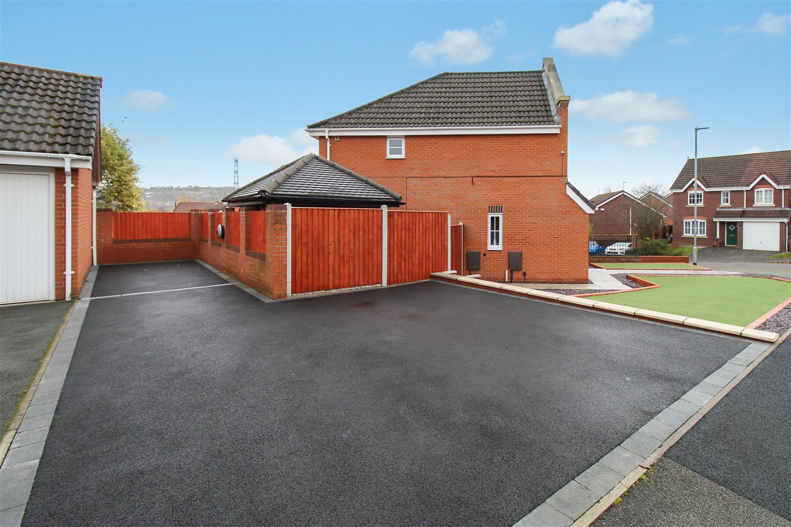 Emerald Way, Milton, Stoke-On-Trent